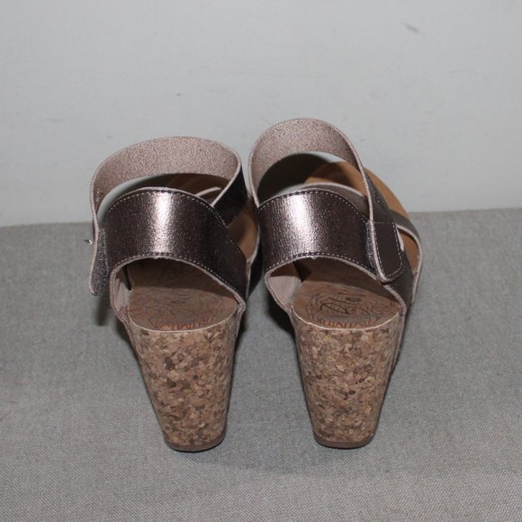 BLOWFISH MALIBU WEDGE PLATFORM SANDALS - 10 - BRONZE - Picture 4 of 8